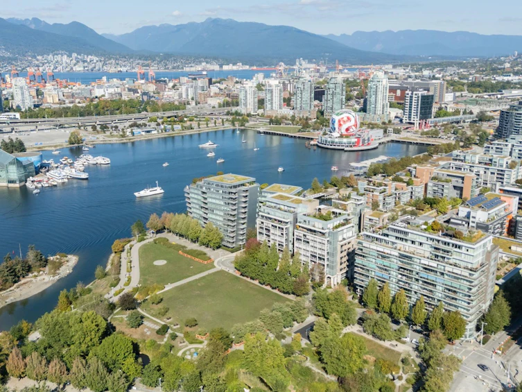 906-181 W 1st Avenue, Vancouver, BC, V5Y 0E3 - 34