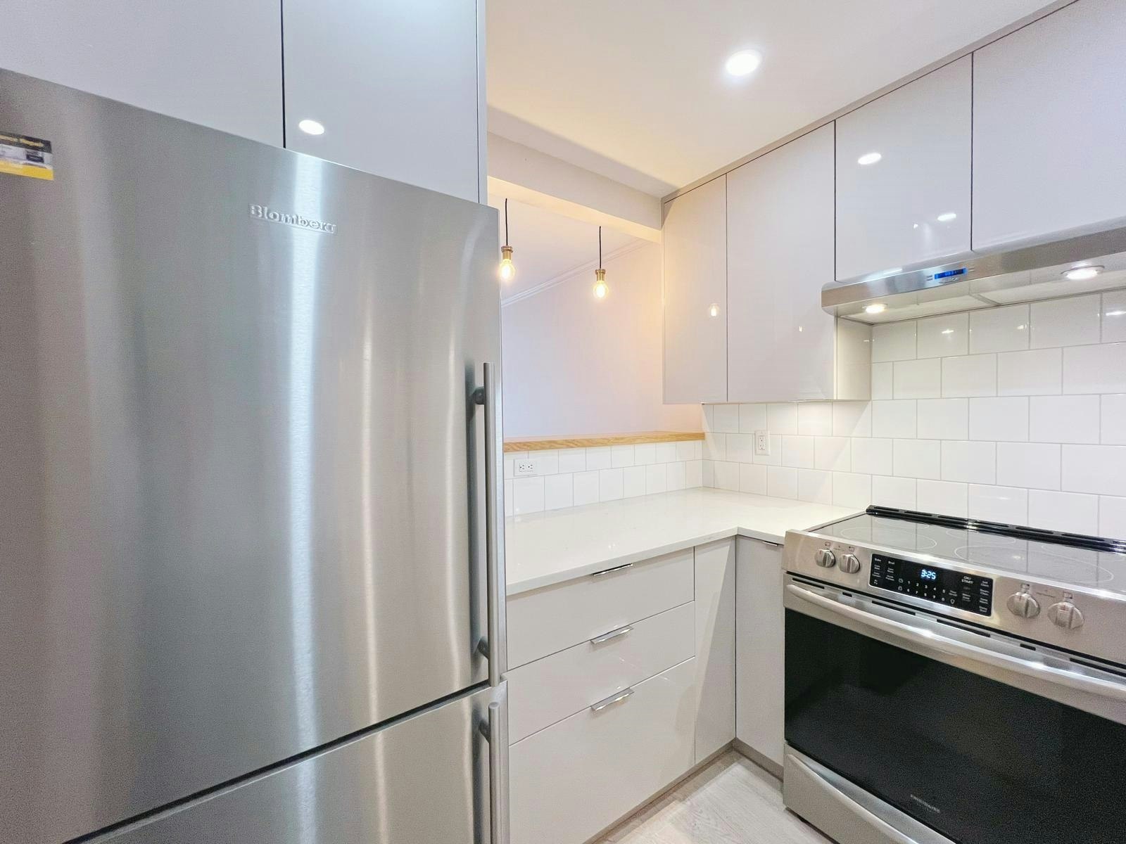 8120 Bennett Road, Richmond, BC, V6Y 1N5 - 4