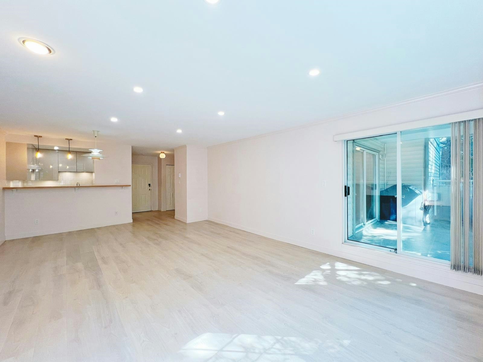 8120 Bennett Road, Richmond, BC, V6Y 1N5 - 3