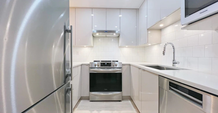 8120 Bennett Road, Richmond, BC, V6Y 1N5 - 5
