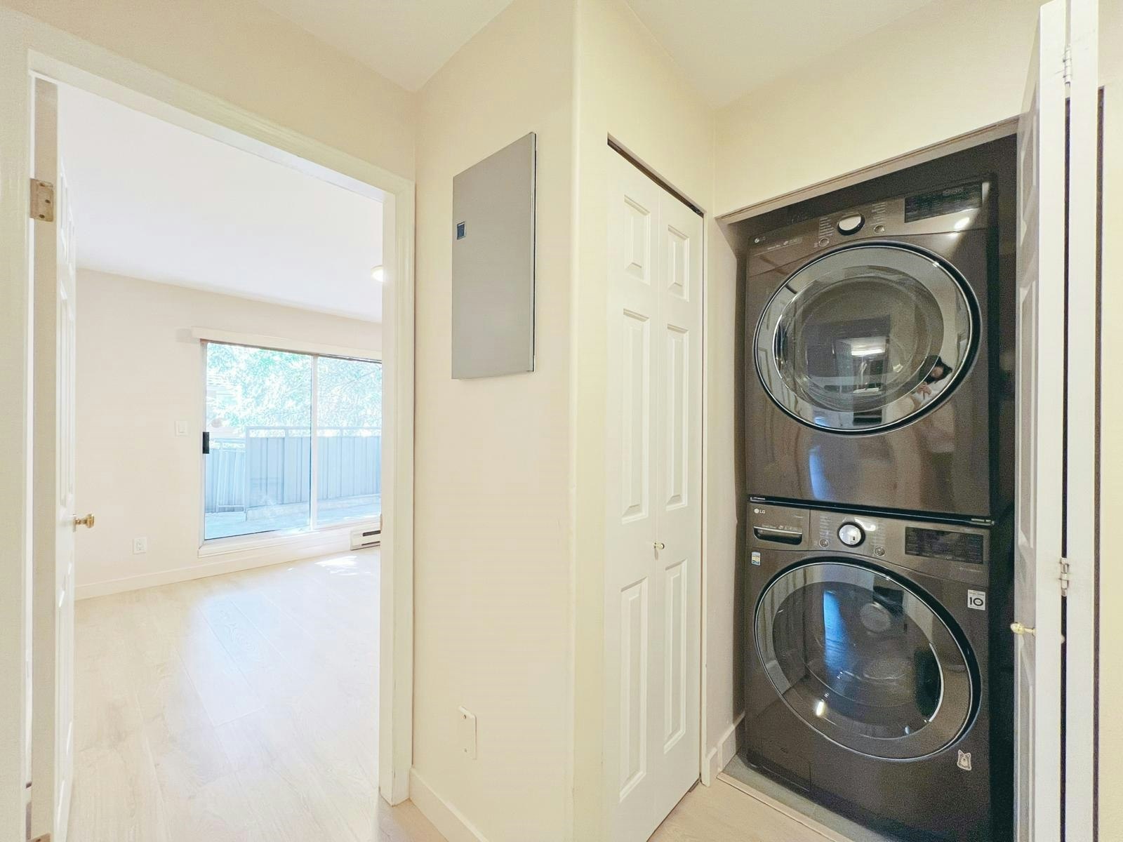 8120 Bennett Road, Richmond, BC, V6Y 1N5 - 22