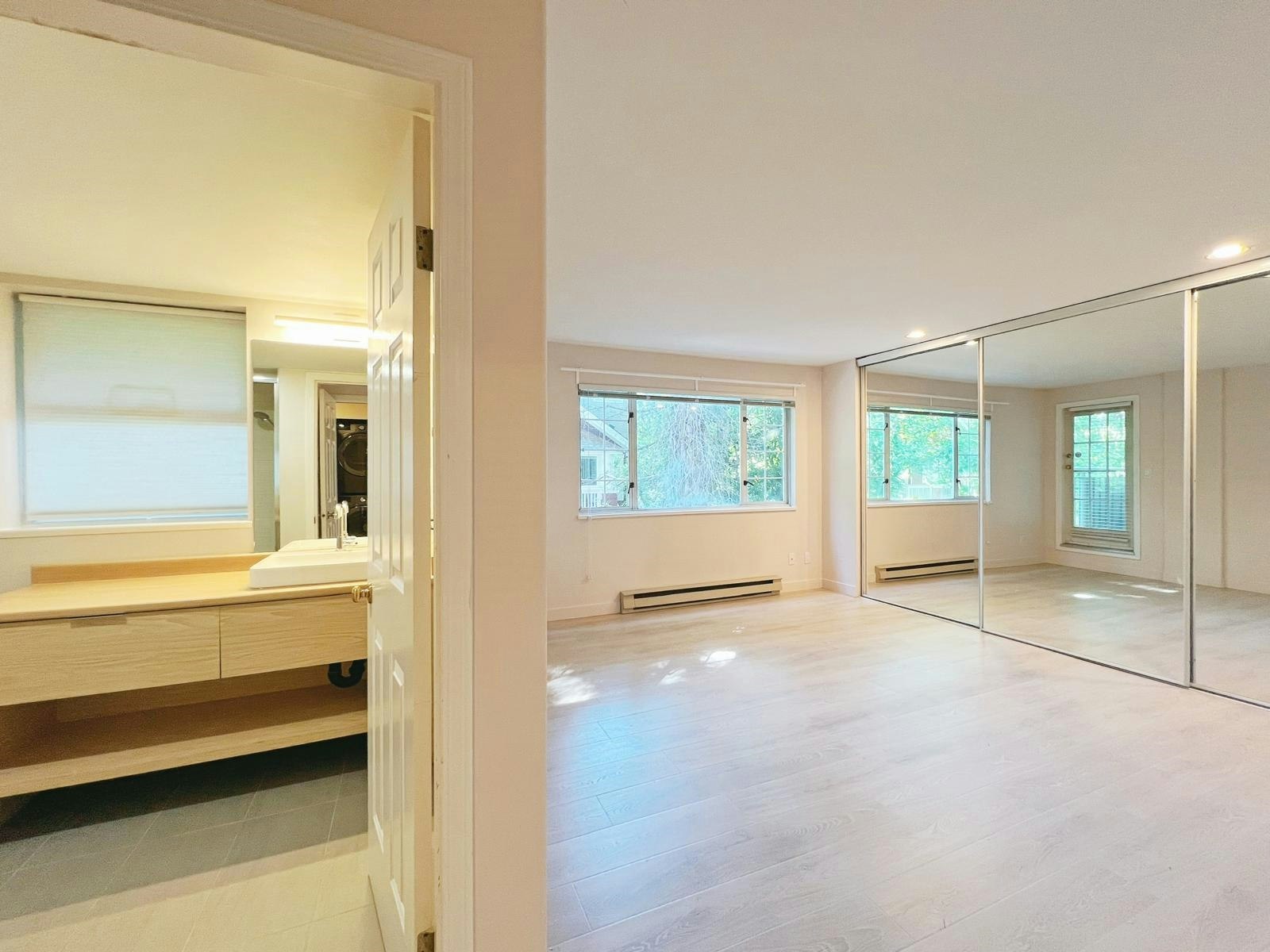 8120 Bennett Road, Richmond, BC, V6Y 1N5 - 8