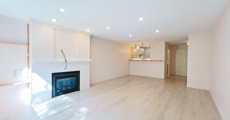 8120 Bennett Road, Richmond, BC, V6Y 1N5 - 2