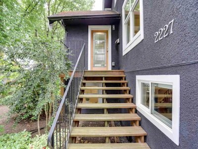 2227 E 7th Avenue - 4