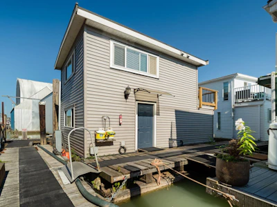 5-23080 Dyke Road - 2