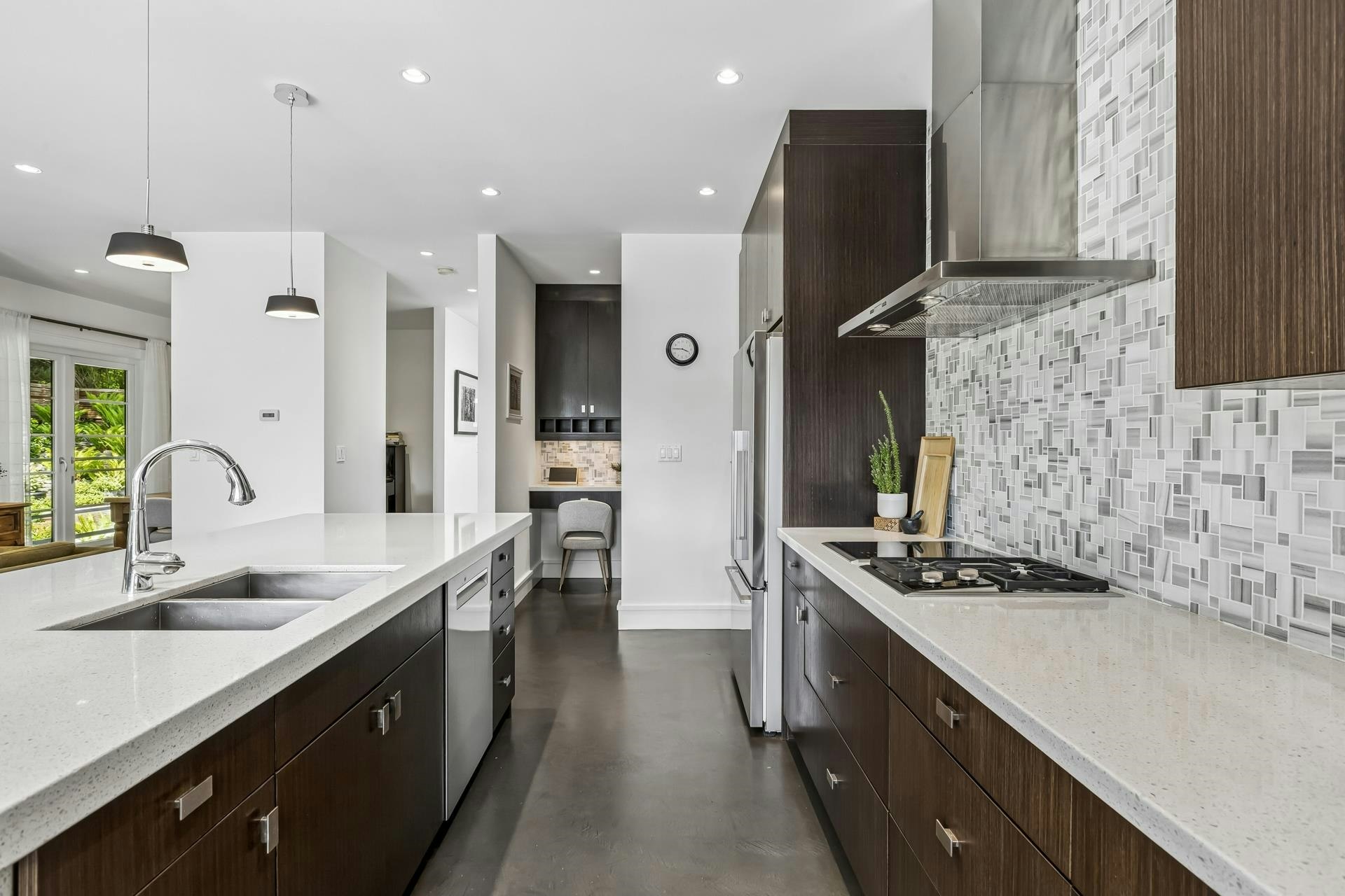 4041 Prospect Road, North Vancouver, BC, V7N 3L6 - 10