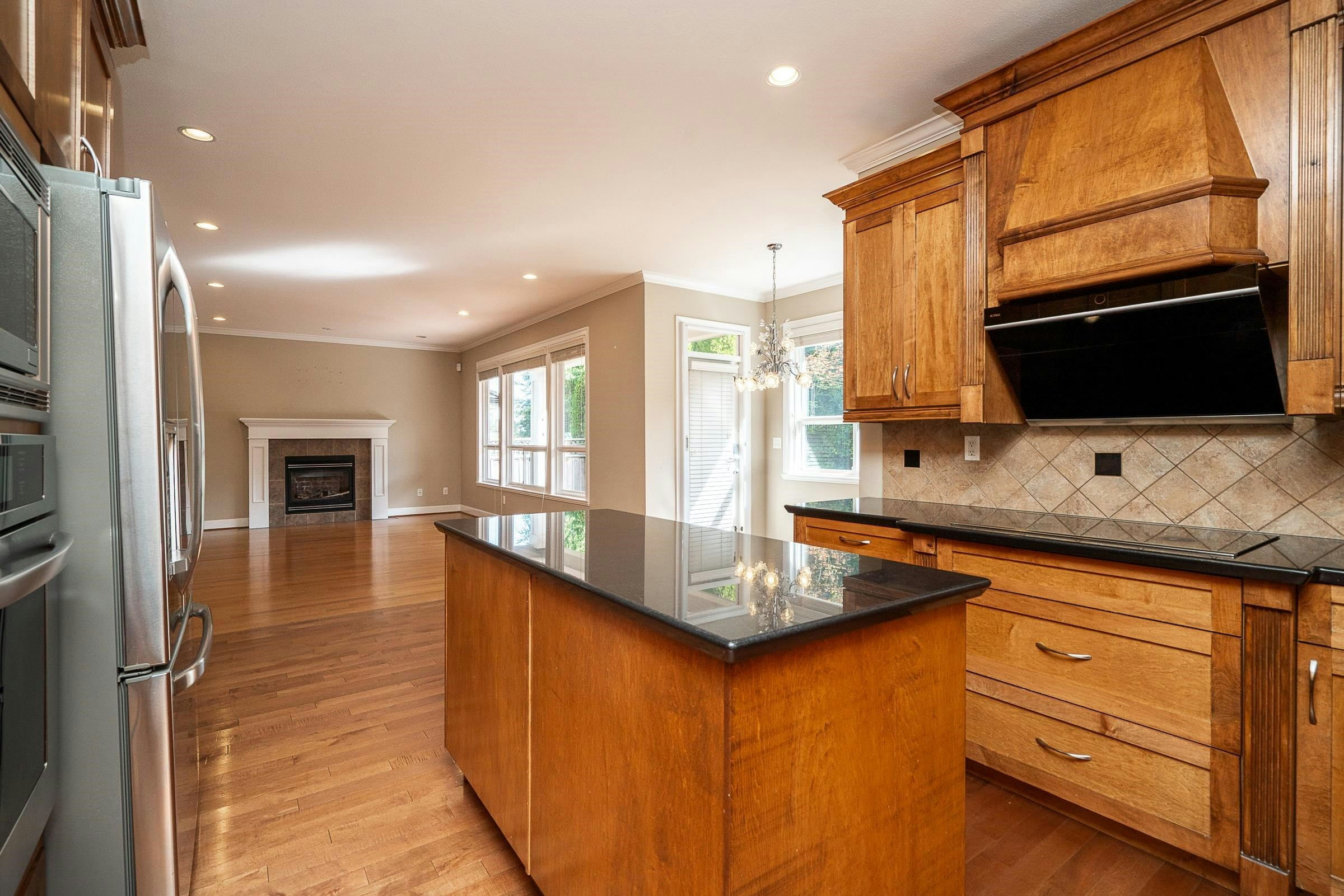 3782 154 Street, Surrey, BC, V3Z 0V2 - 8