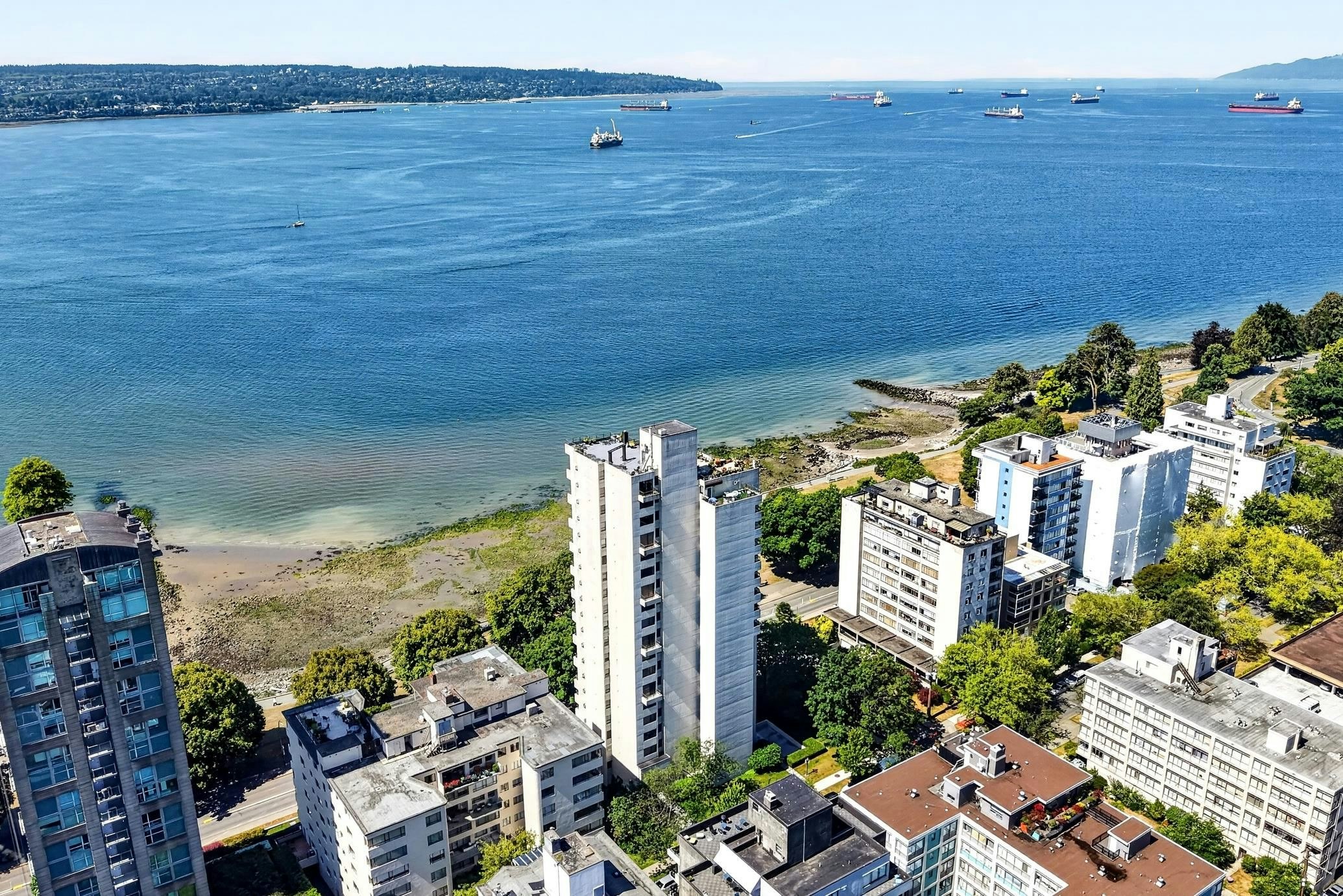 1402-1995 Beach Avenue, Vancouver, BC, V6G 2Y3 - 29