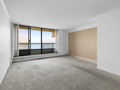 1402-1995 Beach Avenue - 2