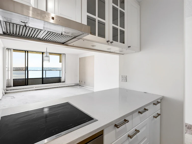 1402-1995 Beach Avenue, Vancouver, BC, V6G 2Y3 - 11