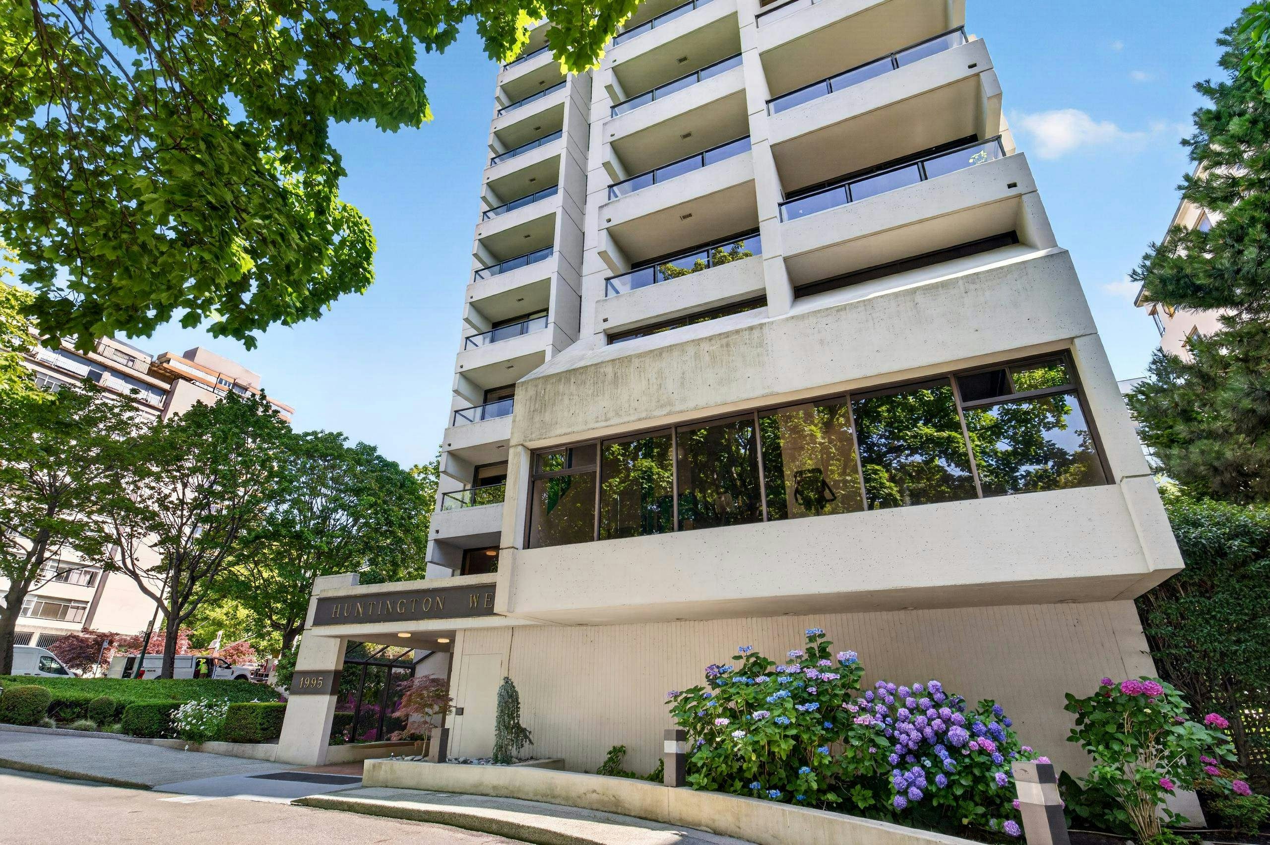 1402-1995 Beach Avenue, Vancouver, BC, V6G 2Y3 - 21