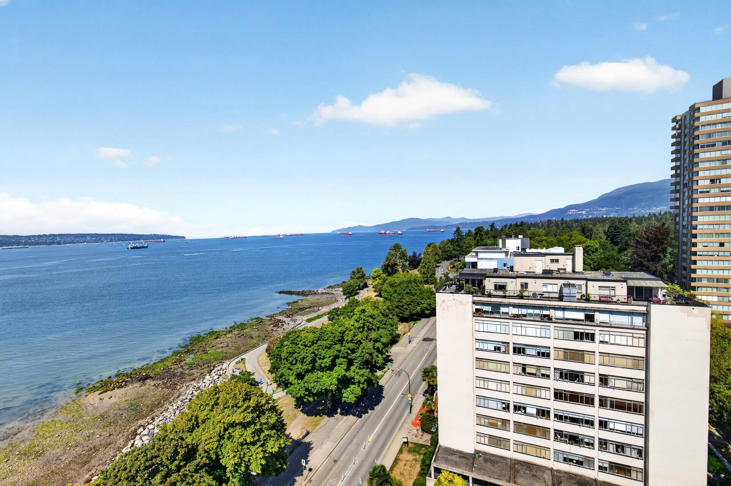 1402-1995 Beach Avenue, Vancouver, BC, V6G 2Y3 - 16