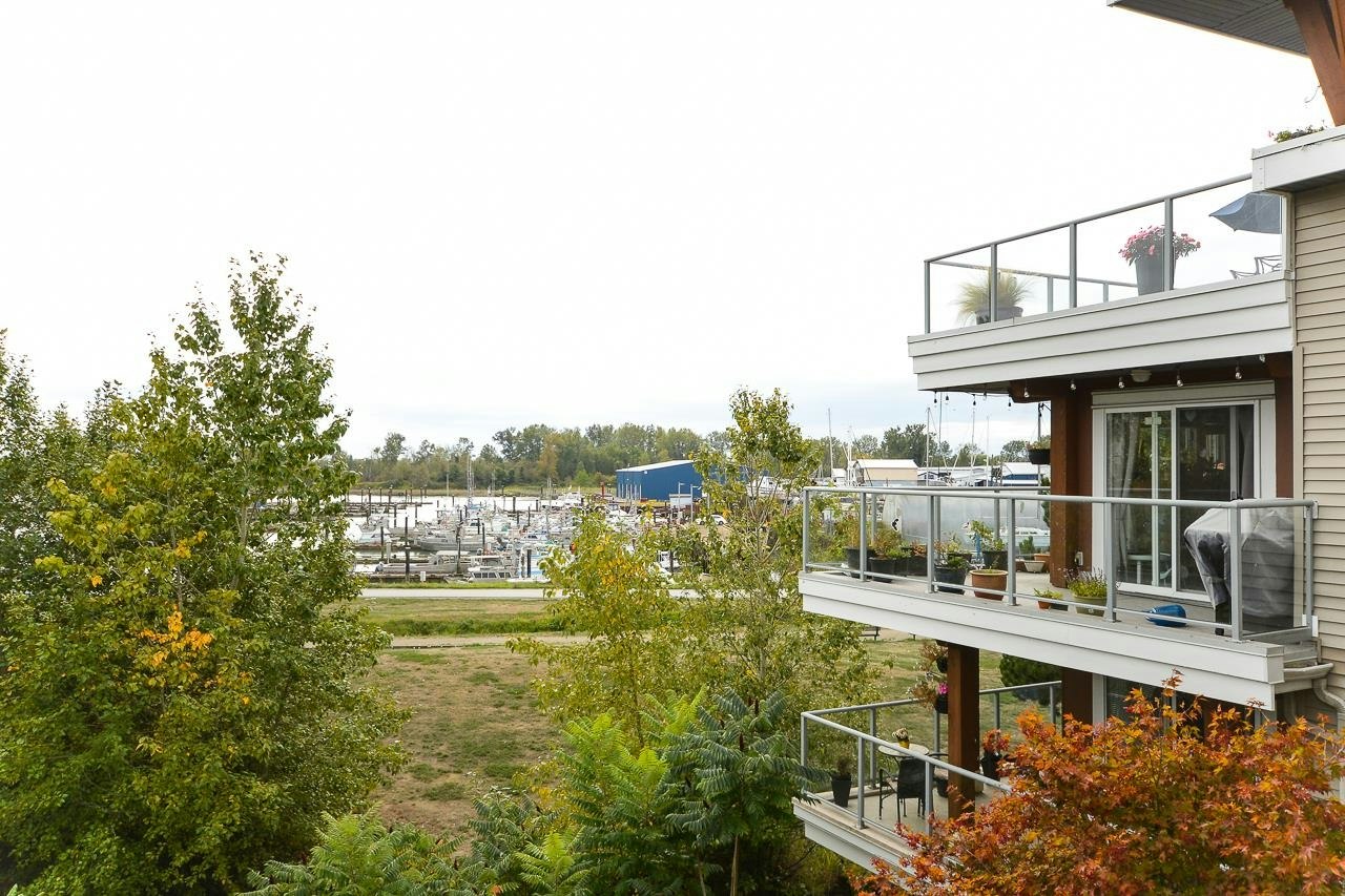 321-5700 Andrews Road, Richmond, BC, V7E 6N7