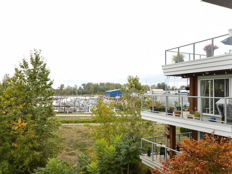 321-5700 Andrews Road, Richmond, BC, V7E 6N7