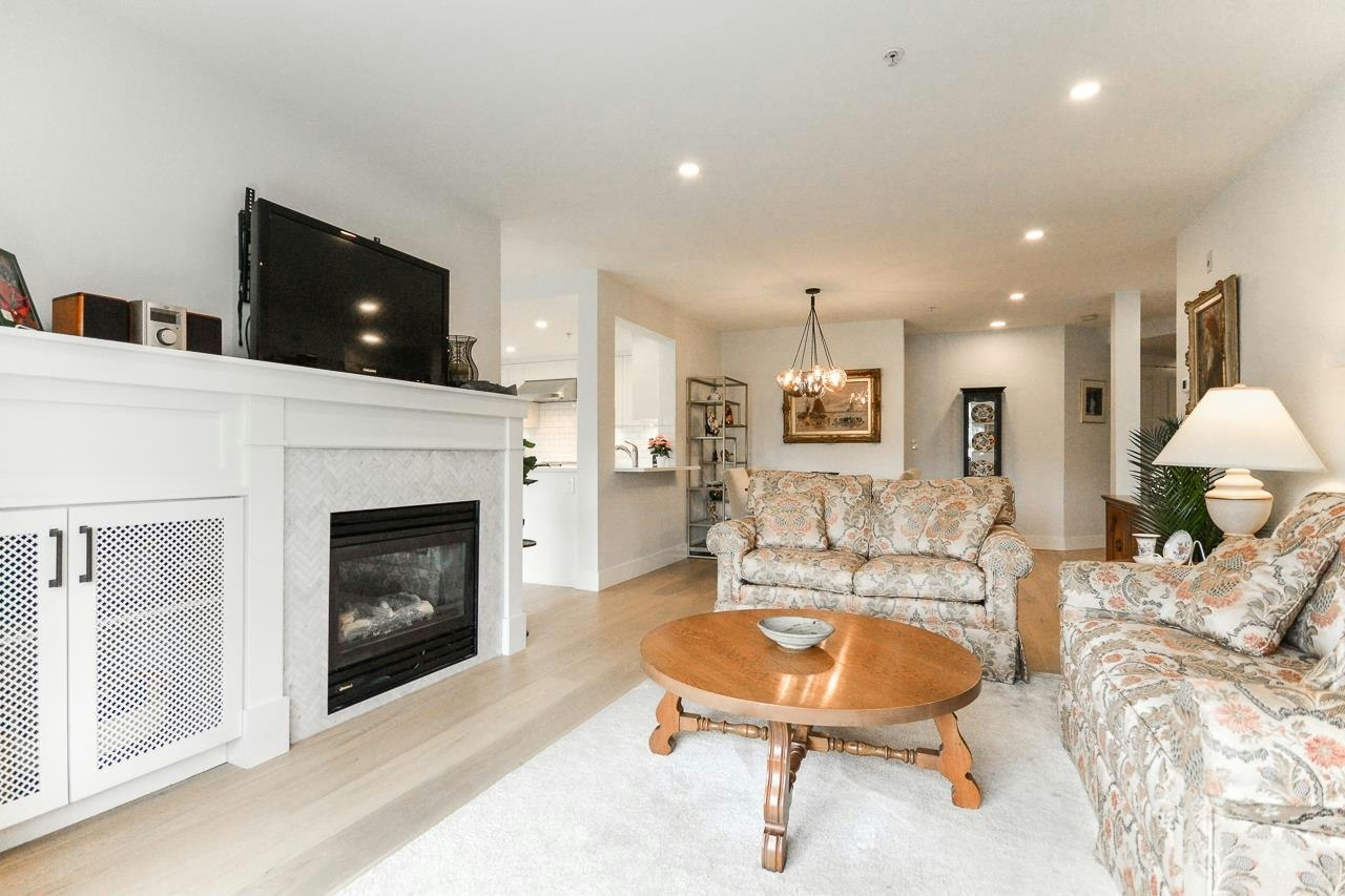321-5700 Andrews Road, Richmond, BC, V7E 6N7 - 8