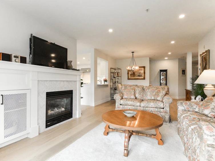 321-5700 Andrews Road, Richmond, BC, V7E 6N7 - 8