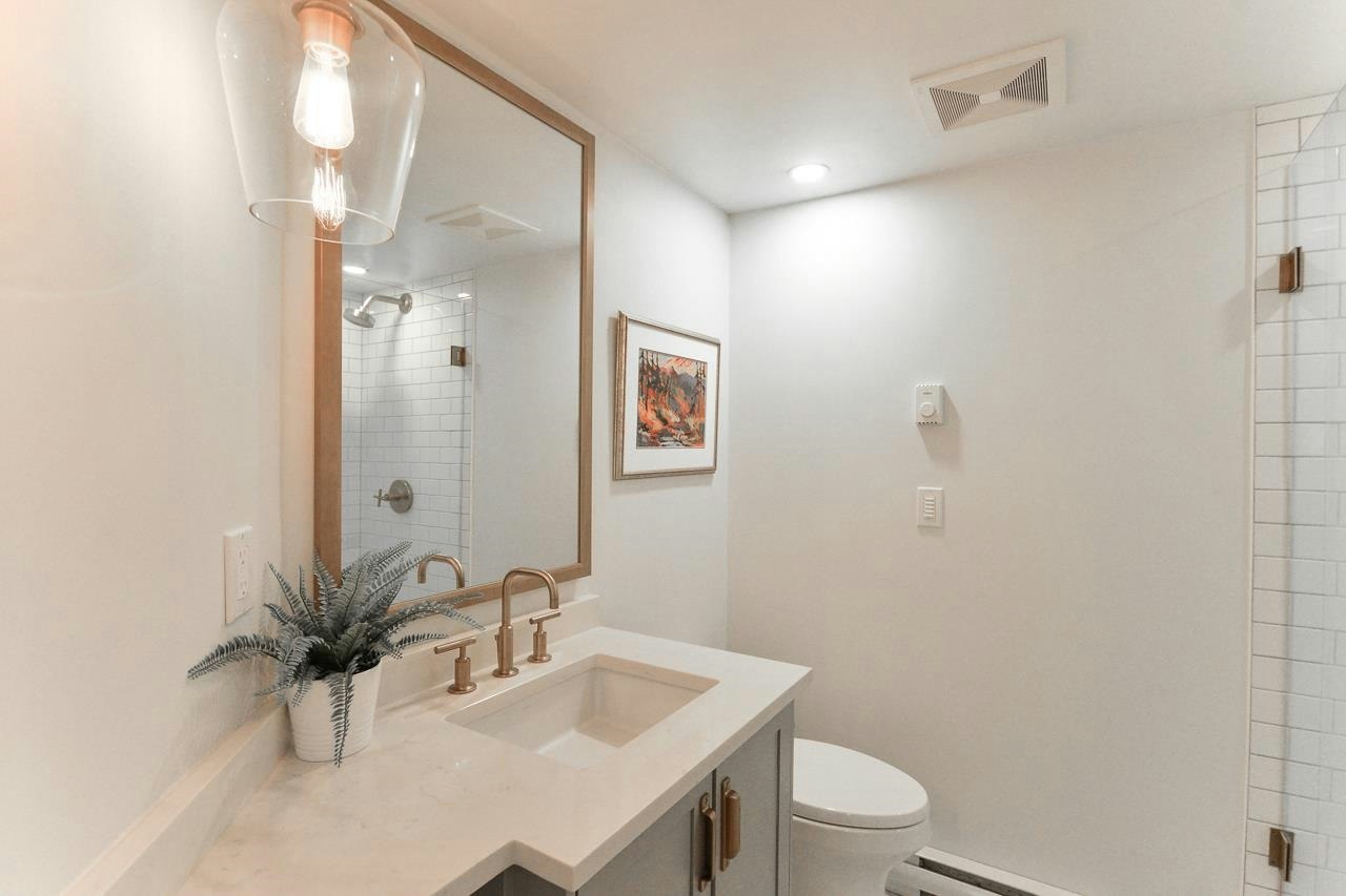 321-5700 Andrews Road, Richmond, BC, V7E 6N7 - 31