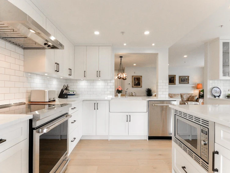 321-5700 Andrews Road, Richmond, BC, V7E 6N7 - 17