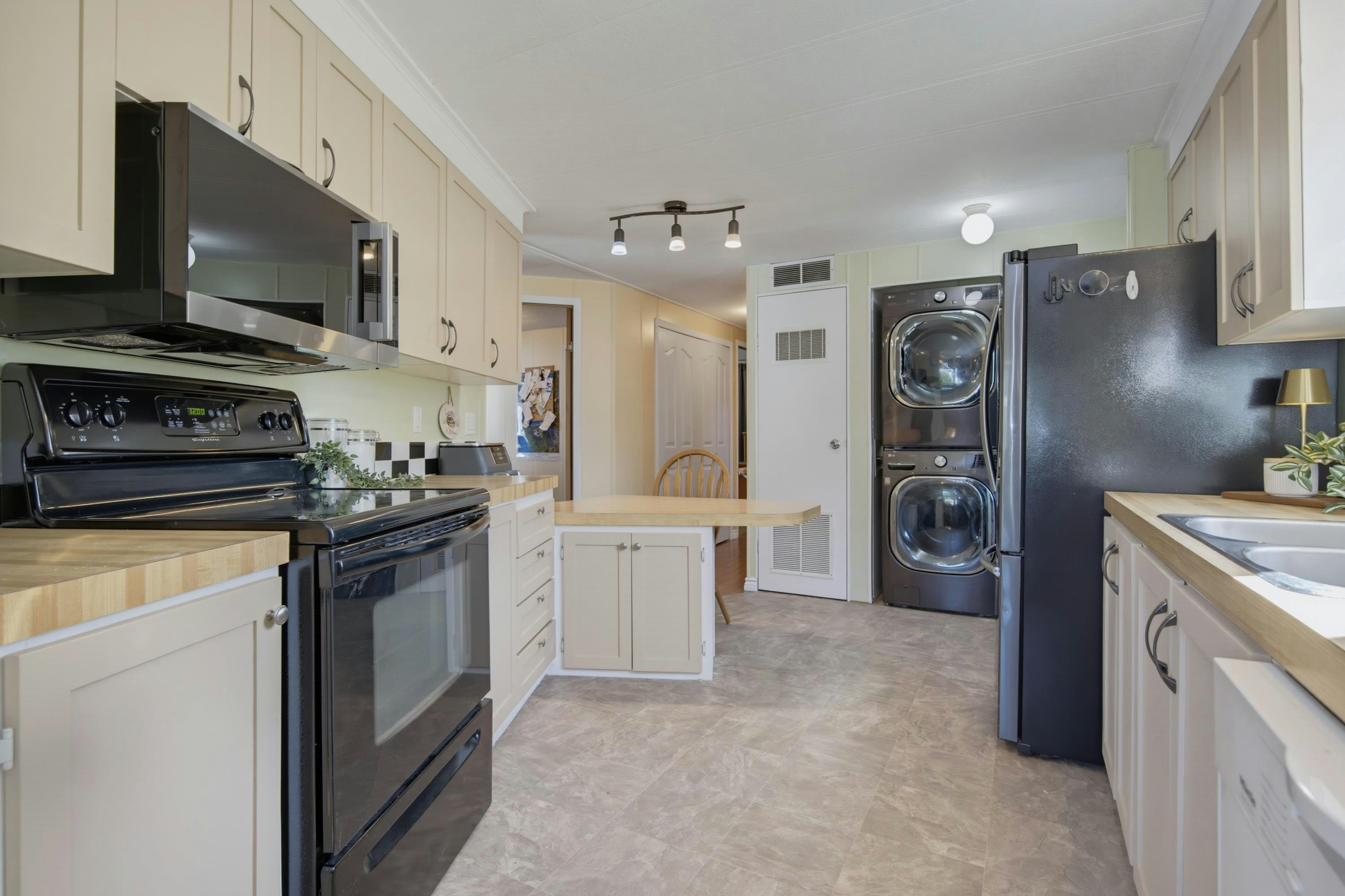 23-2270 196 Street, Langley, BC, V2Z 1N6 - 12