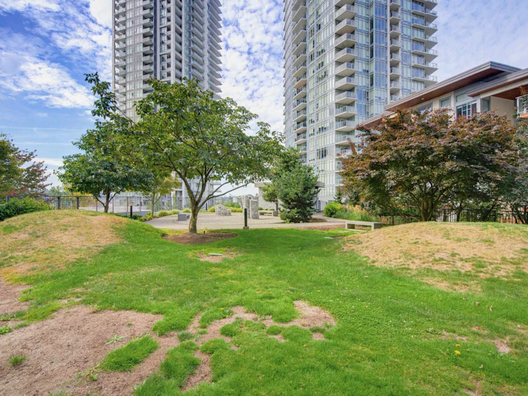 2201-4189 Halifax Street, Burnaby, BC, V5C 0H9 - 39