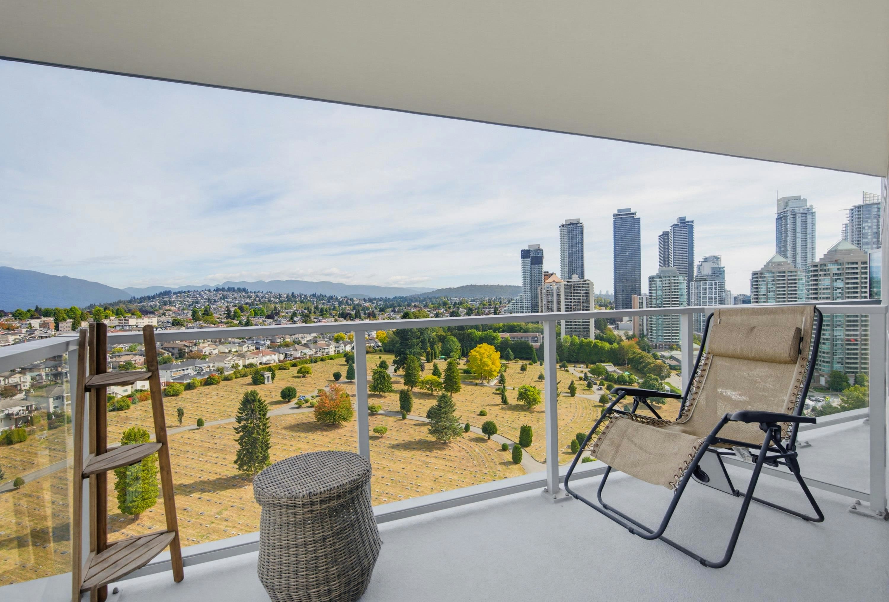 2201-4189 Halifax Street, Burnaby, BC, V5C 0H9 - 33