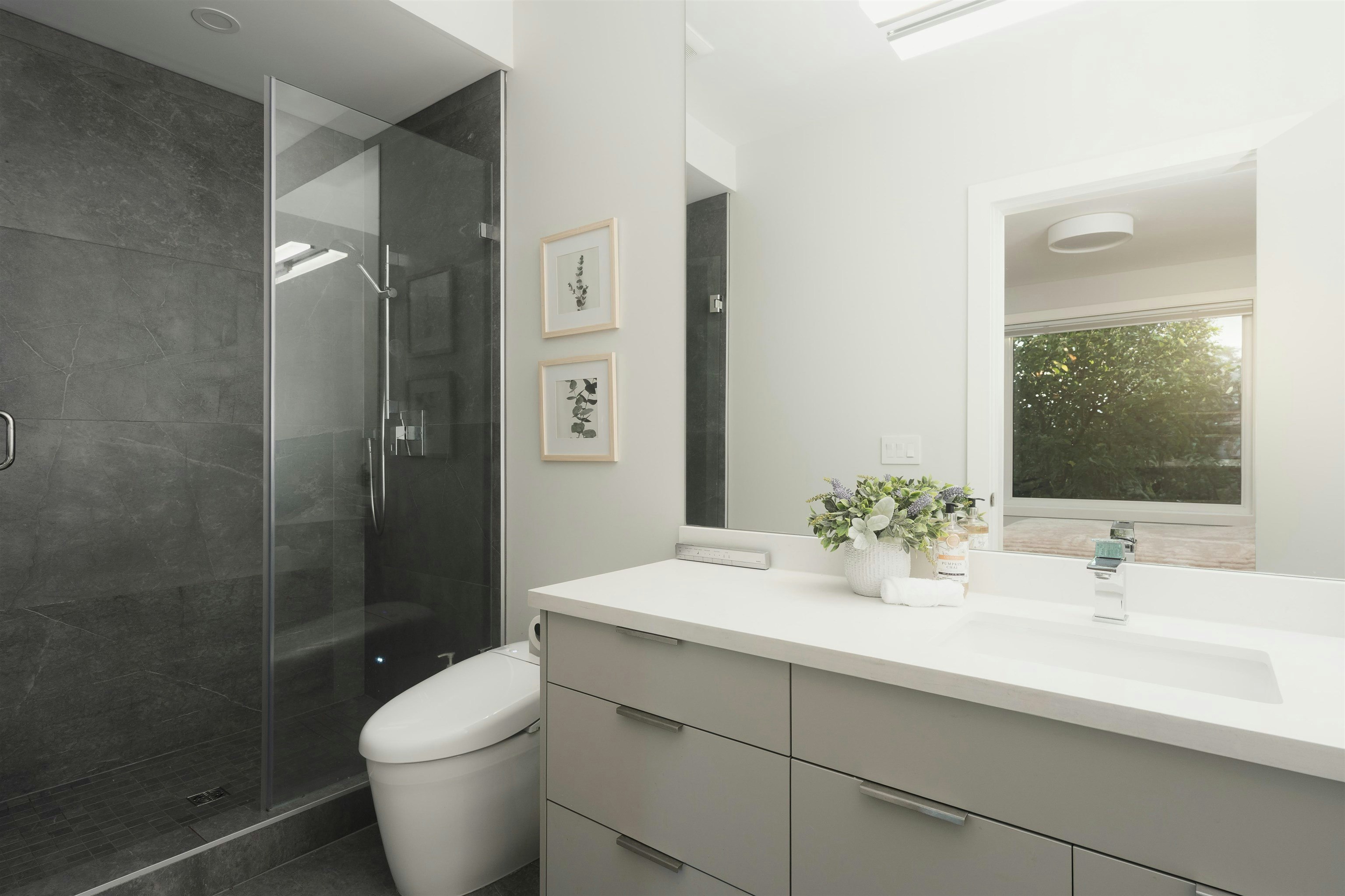 50 Dieppe Place, Vancouver, BC, V5M 4A3 - 15
