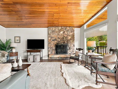 3773 Regent Avenue - 3