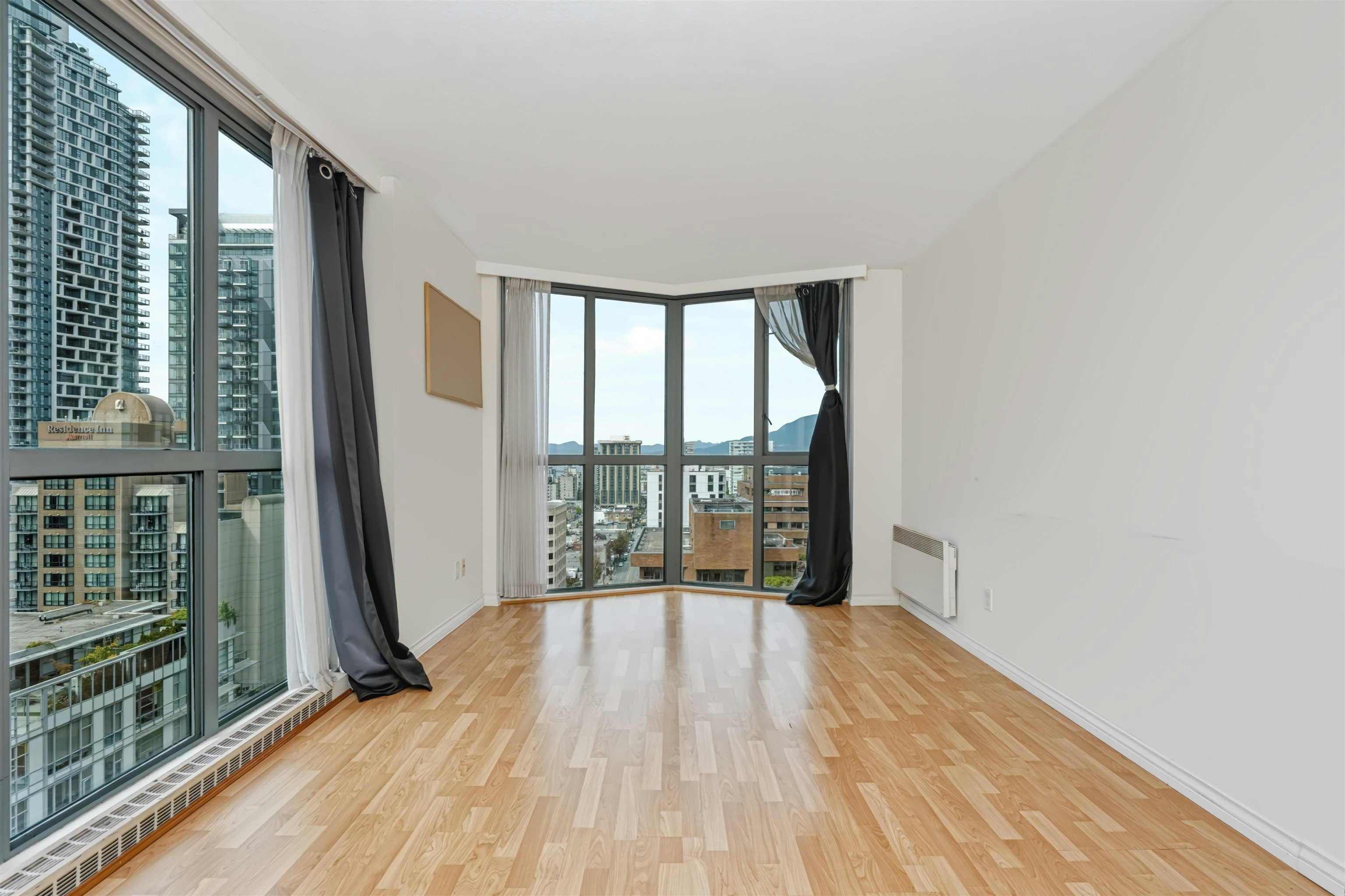 2401-1188 Howe Street - 3
