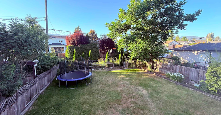 732 E 13th Street, North Vancouver, BC, V7L 2M7 - 14