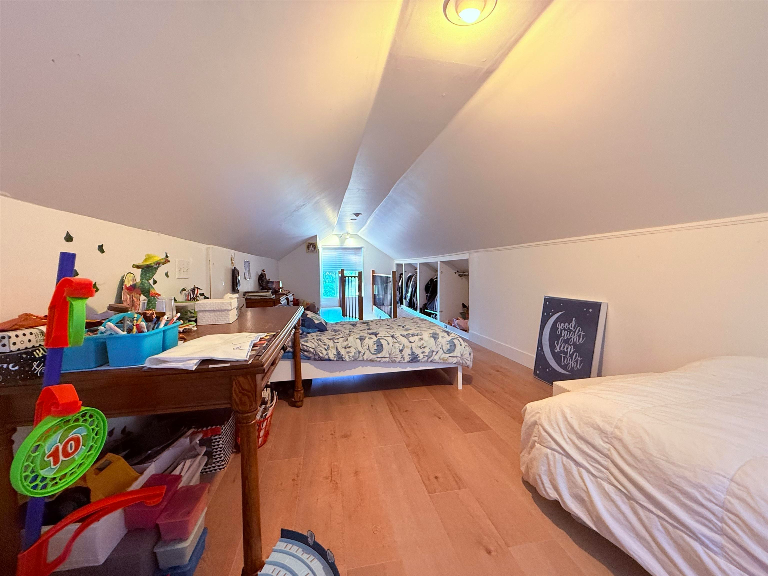732 E 13th Street, North Vancouver, BC, V7L 2M7 - 10