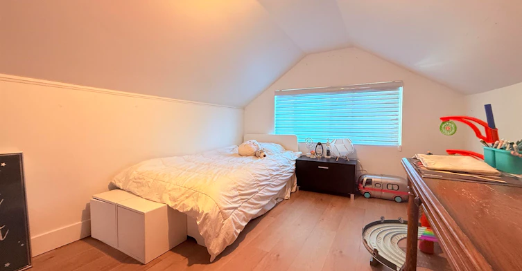 732 E 13th Street, North Vancouver, BC, V7L 2M7 - 12