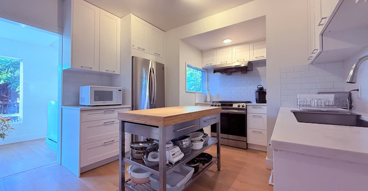 732 E 13th Street, North Vancouver, BC, V7L 2M7 - 5