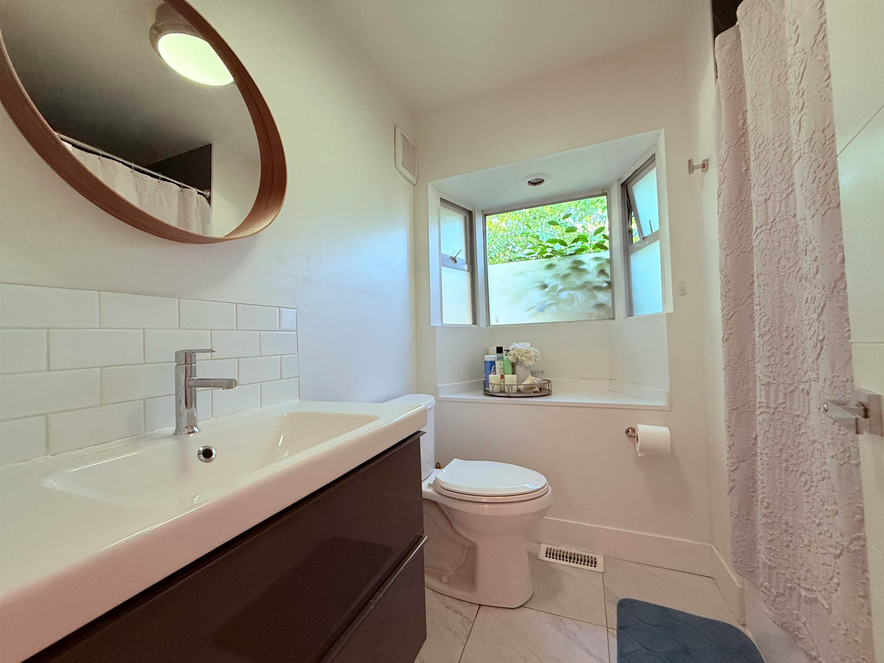 732 E 13th Street, North Vancouver, BC, V7L 2M7 - 27