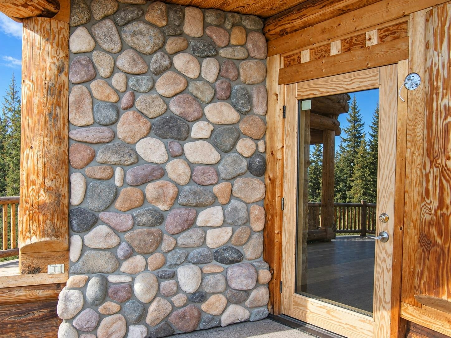 3561 Canim Hendrix Road, 100 Mile House, BC, V0K 1L0 - 9