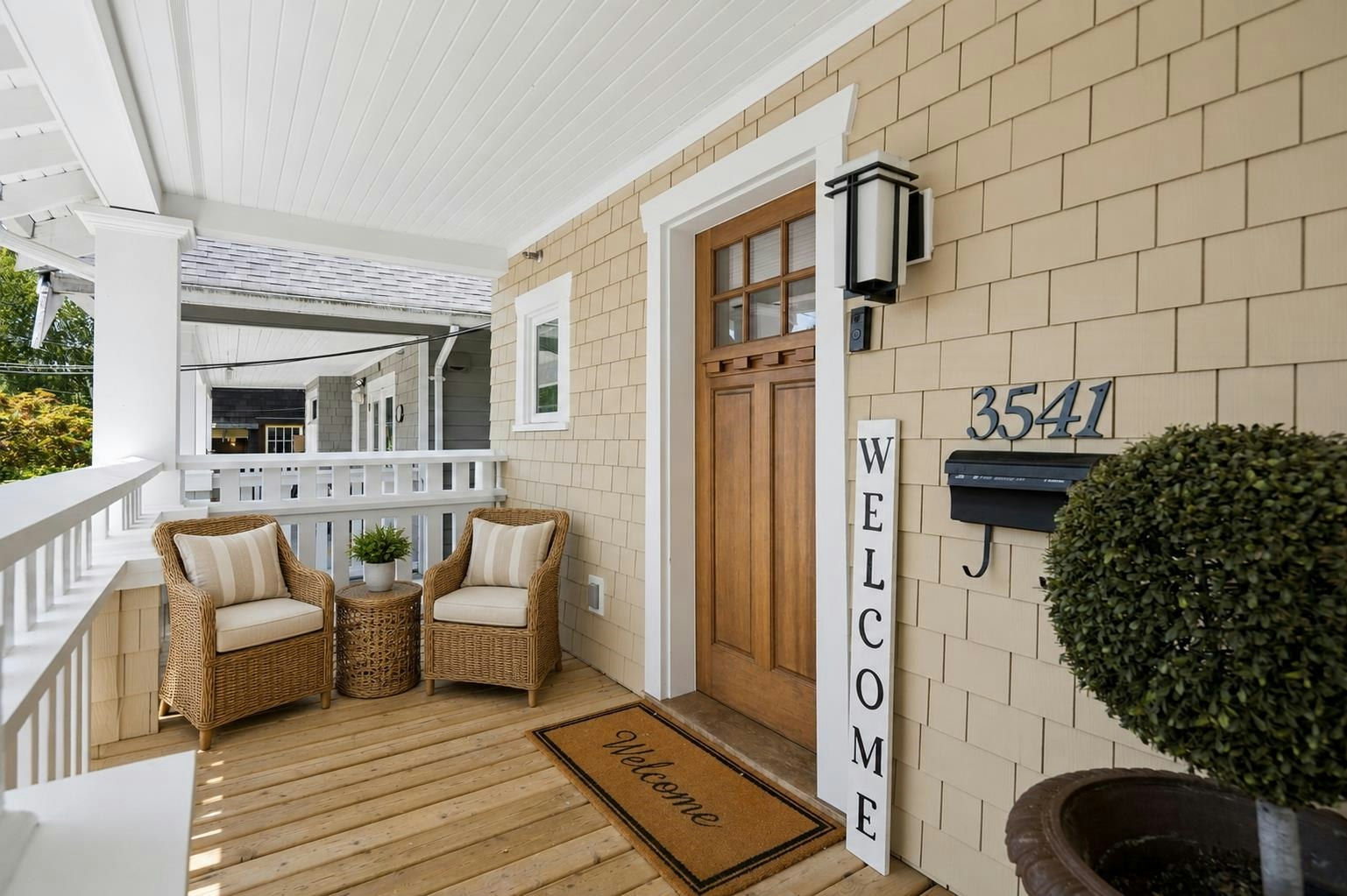 3541 W 8th Avenue, Vancouver, BC, V6R 1Y8 - 3