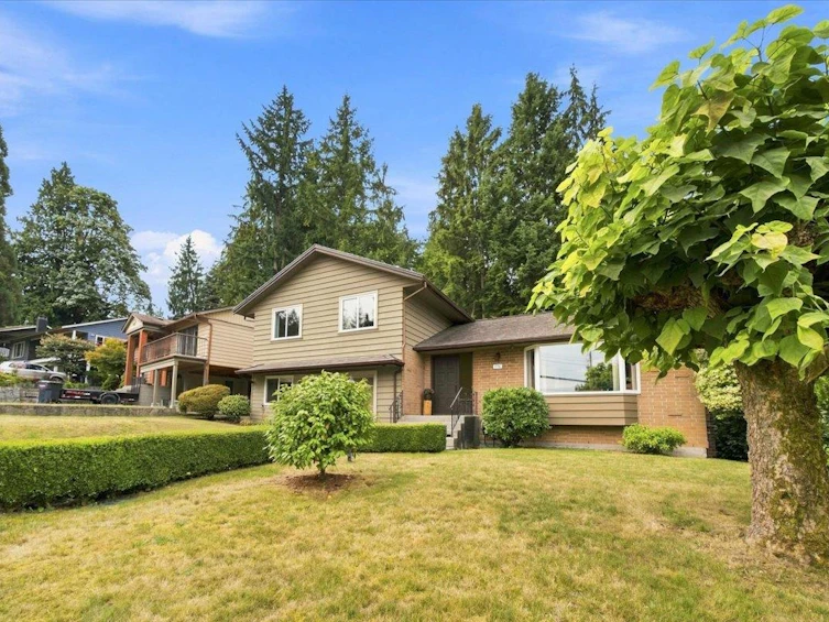 976 Corona Crescent, Coquitlam, BC, V3J 6Y9 - 2