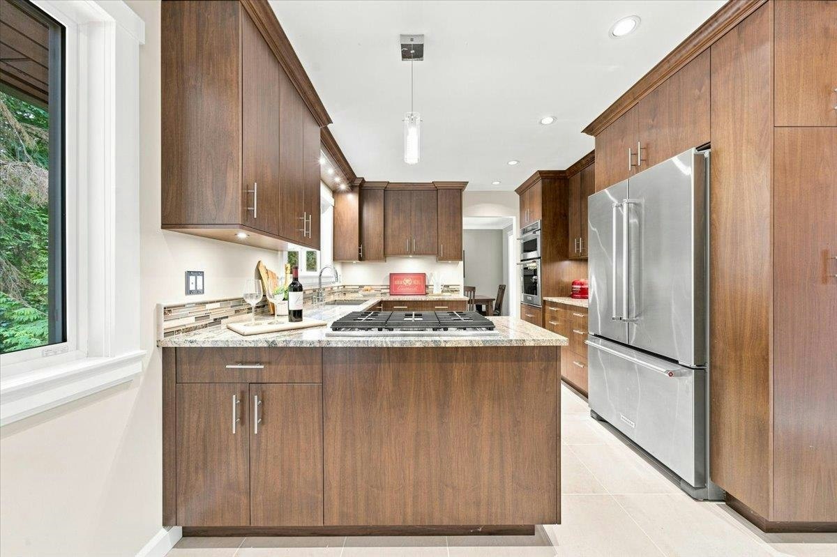 976 Corona Crescent, Coquitlam, BC, V3J 6Y9 - 10