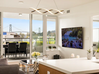 303-866 Arthur Erickson Place - 4