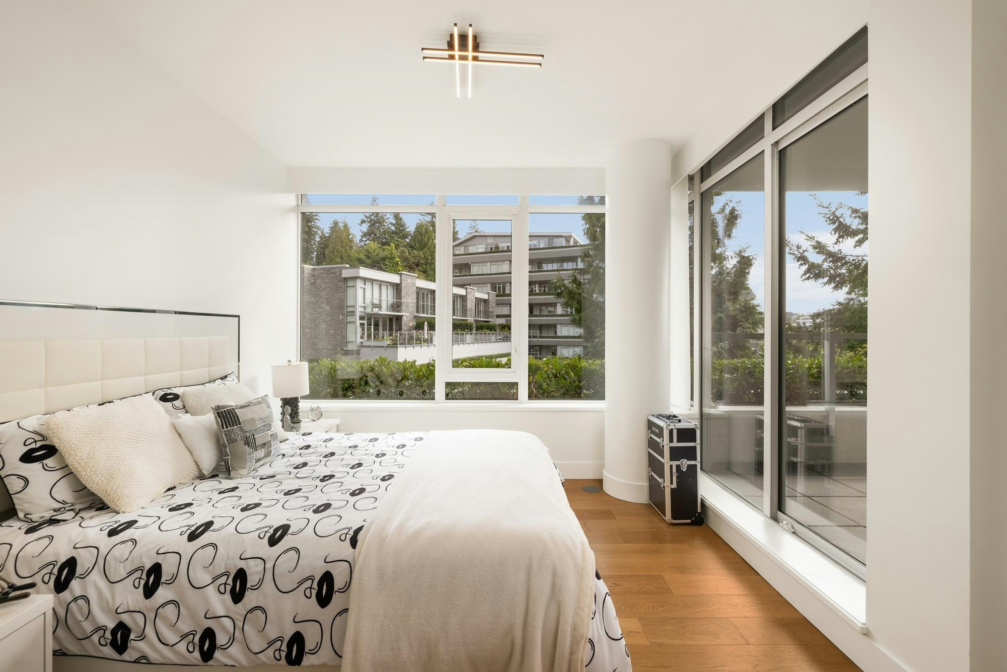 303-866 Arthur Erickson Place, West Vancouver, BC, V7T 0B2 - 21