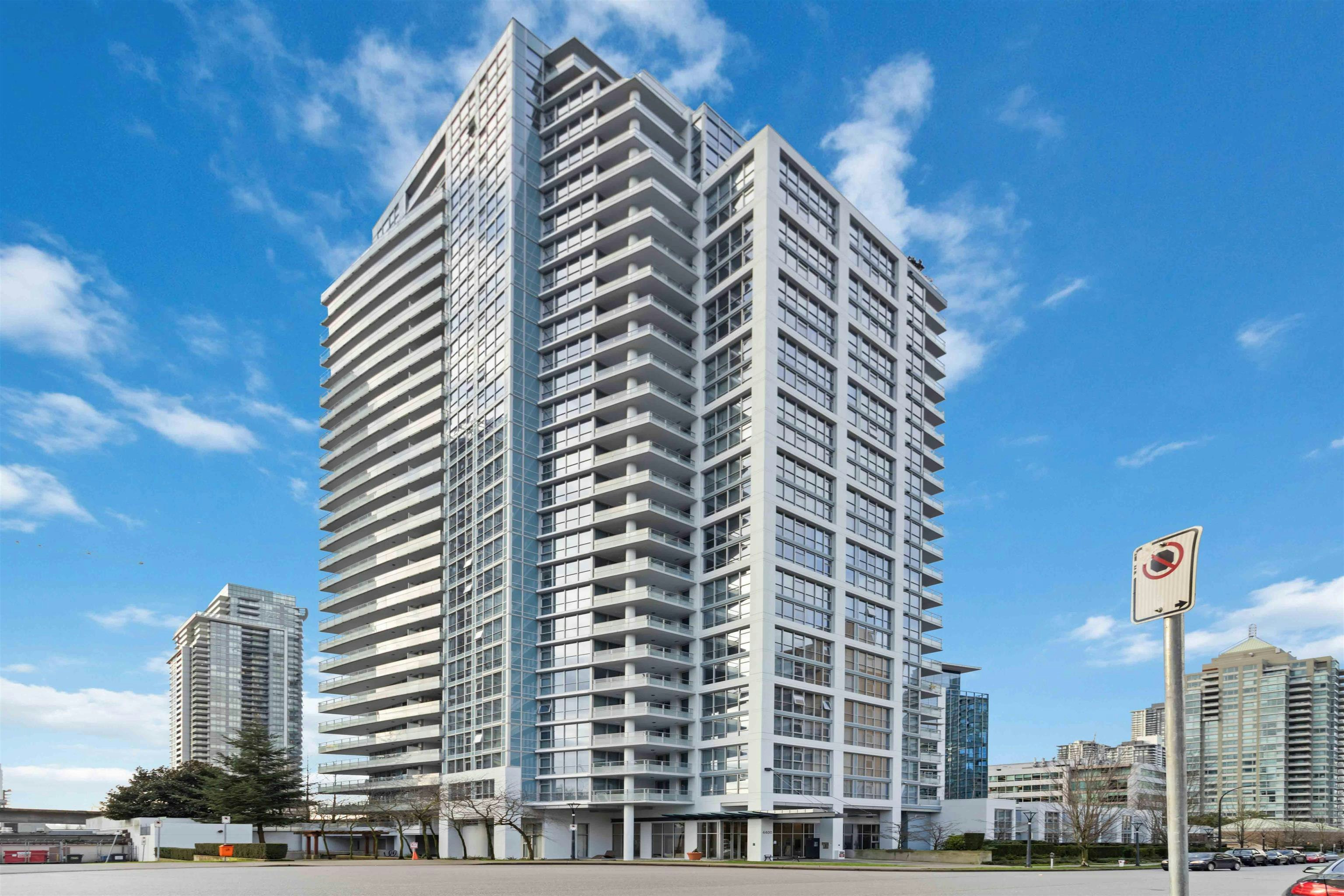 2803-4400 Buchanan Street, Burnaby, BC, V5C 0E3