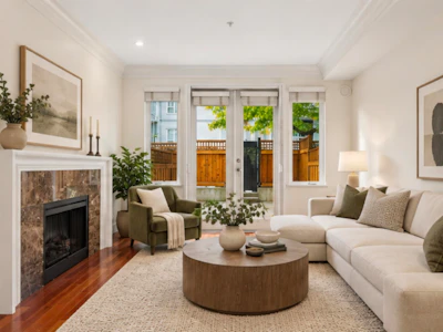 2957 Laurel Street - 3