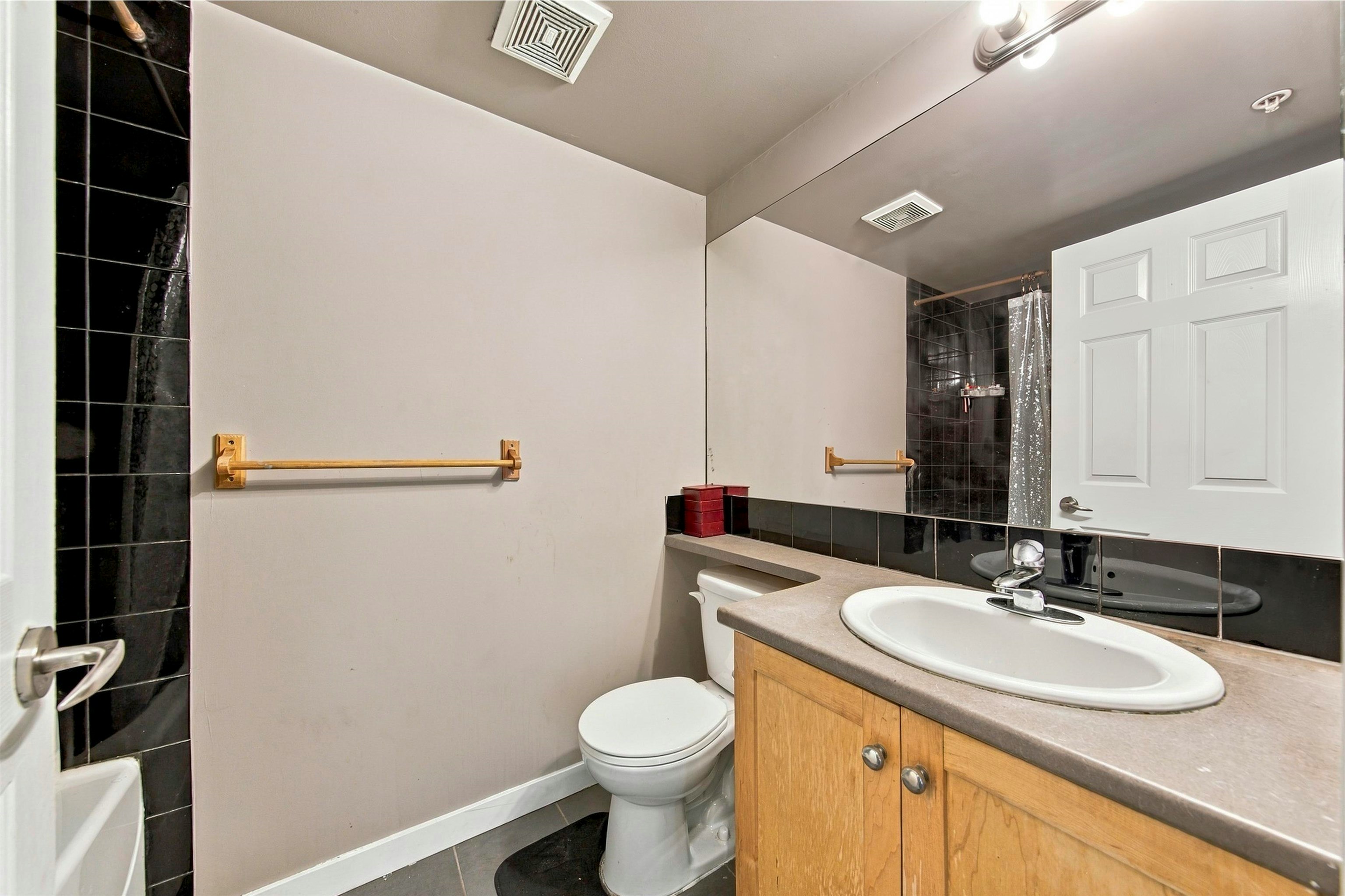3318-240 Sherbrooke Street, New Westminster, BC, V3L 3M2 - 8