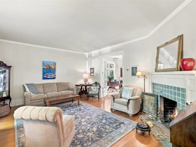 6048 Elm Street - 2