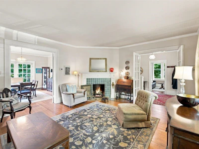 6048 Elm Street - 3