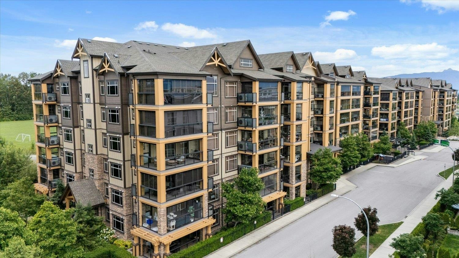 401-8157 207 Street, Langley, BC, V2Y 0V4 - 2