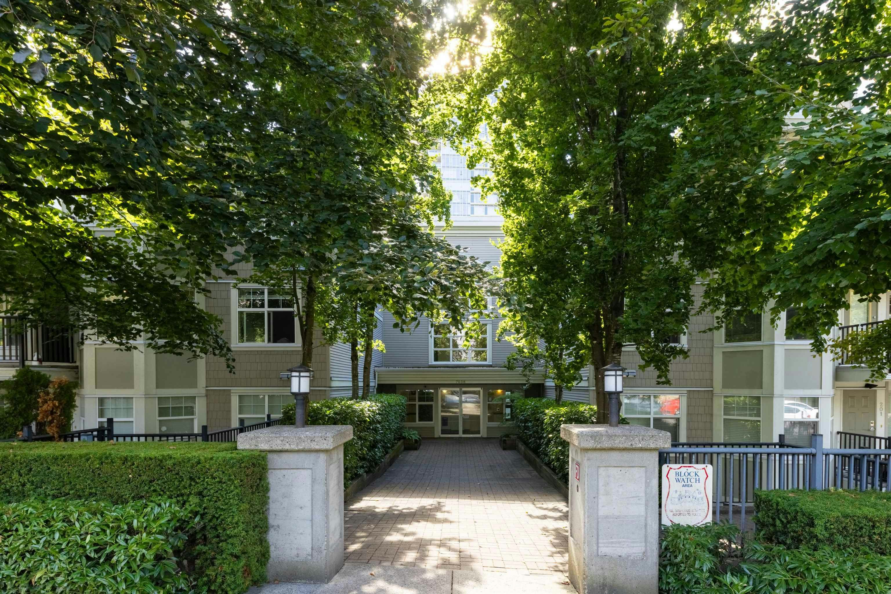 415-7038 21st Avenue, Burnaby, BC, V5E 2Y9