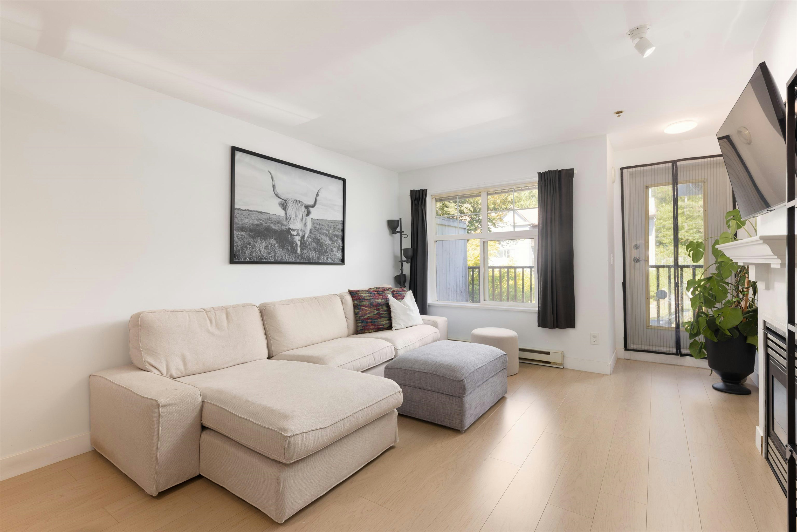 415-7038 21st Avenue, Burnaby, BC, V5E 2Y9 - 7