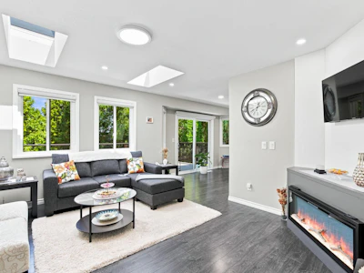 15311 28 Avenue - 4
