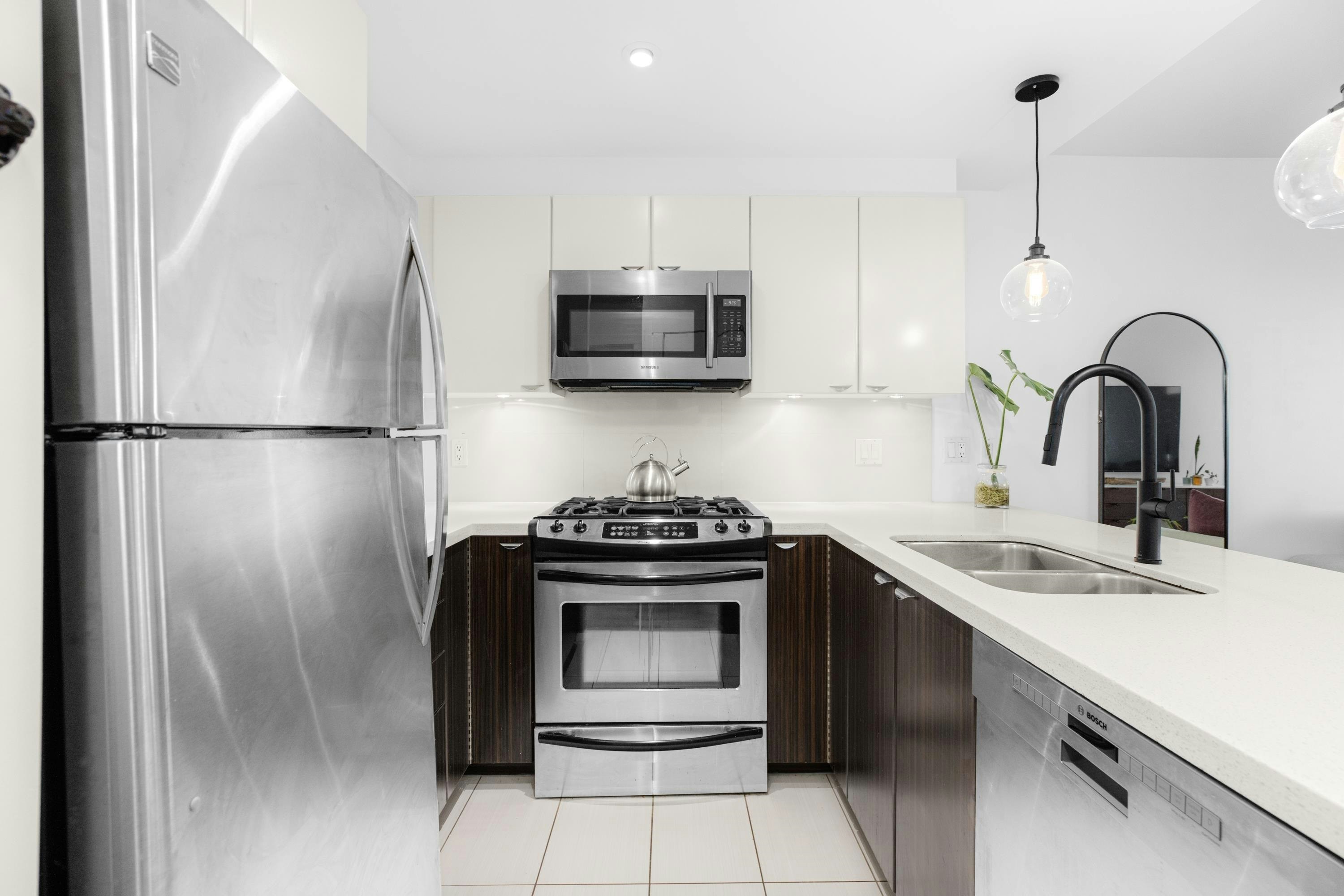 603-160 W 3rd Street, North Vancouver, BC, V7M 0A9 - 7