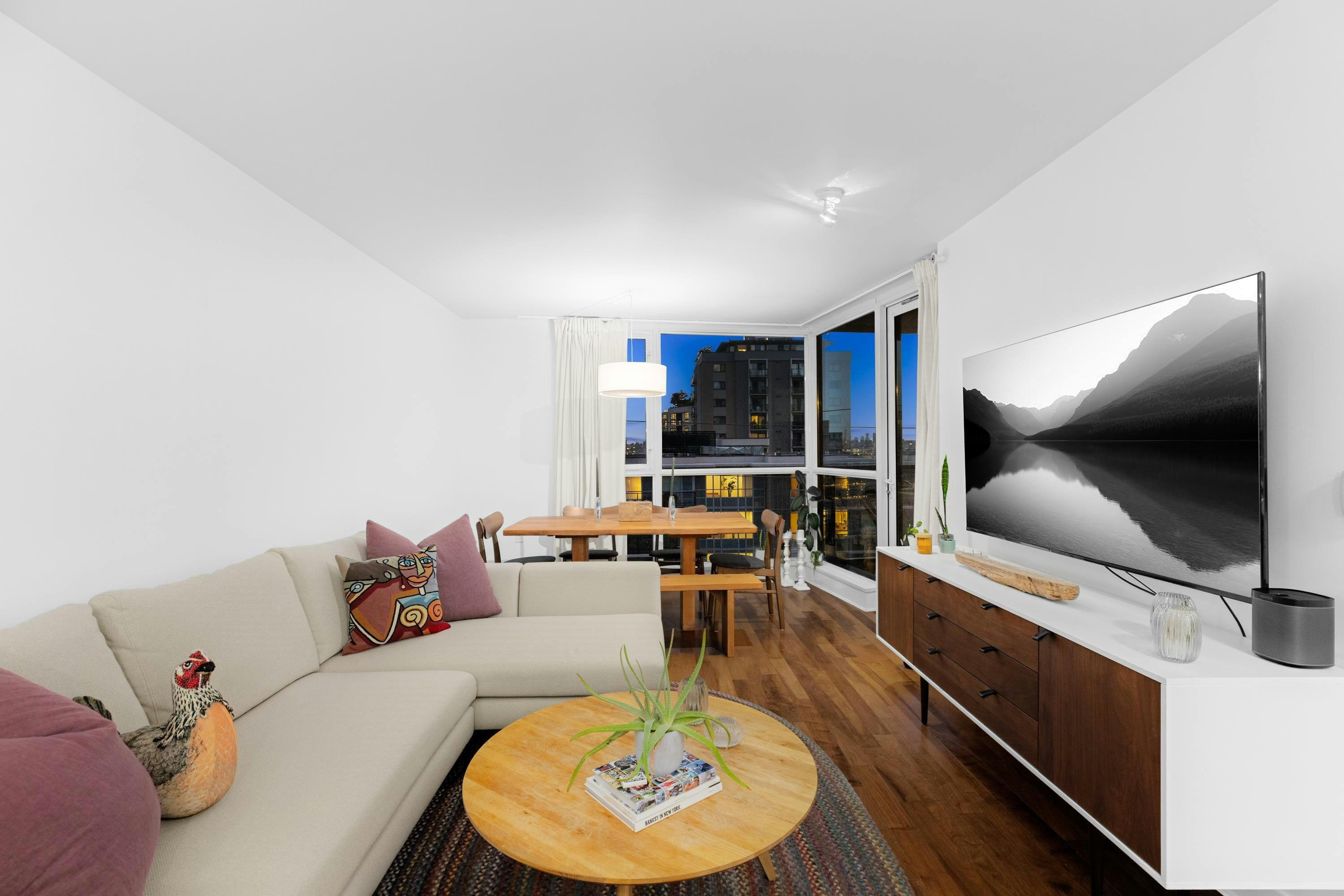603-160 W 3rd Street, North Vancouver, BC, V7M 0A9 - 10